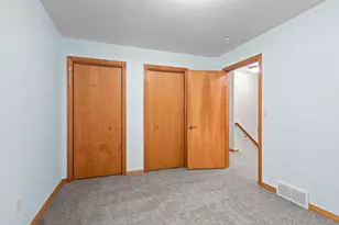 2098 S Rock River Cir, De Pere, WI 54115 - Photo 21