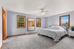 2098 S Rock River Cir, De Pere, WI 54115 - Photo 23