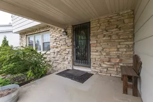 809 Melissa St, Menasha, WI 54952 - Photo 3