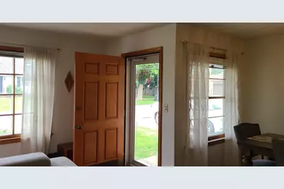 910 Catherine Street, Green Bay, WI 54301 - Photo 3