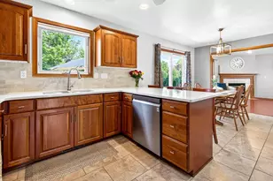 N9152 Kernan Ave, Appleton, WI 54915 - Photo 5