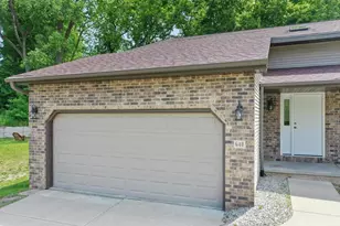 646 St Martin Ct, Green Bay, WI 54311 - Photo 3