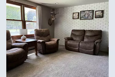1404 Ponderosa Avenue, Green Bay, WI 54313 - Photo 5