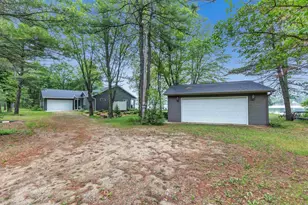 N1060 Berry Lake North Shore Rd, Gillett, WI 54124 - Photo 39