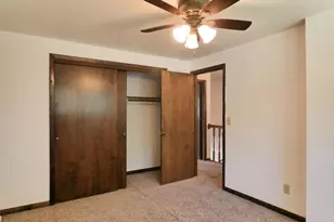 465 S Good Hope Rd, De Pere, WI 54115 - Photo 23