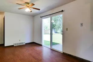 465 S Good Hope Rd, De Pere, WI 54115 - Photo 9