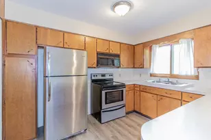 1205 Neenah St, New London, WI 54961 - Photo 7