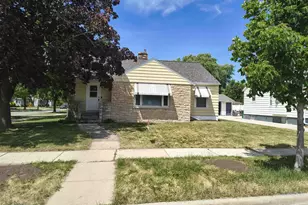 327 E Arndt St, Fond du Lac, WI 54935 - Photo 31