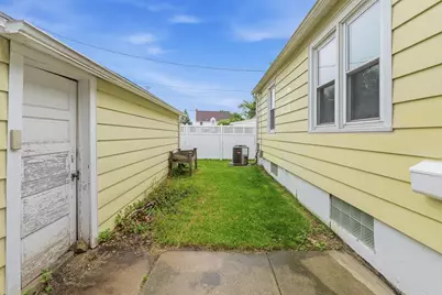 327 E Arndt Street, Fond du Lac, WI 54935 - Photo 27