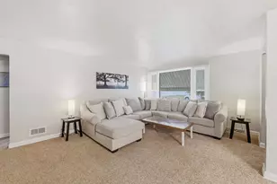 327 E Arndt St, Fond du Lac, WI 54935 - Photo 3