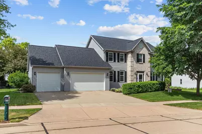 224 E Carrington Lane, Appleton, WI 54913 - Photo 1