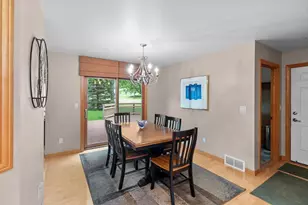 3386 Hawkeye Ct, Suamico, WI 54313 - Photo 9