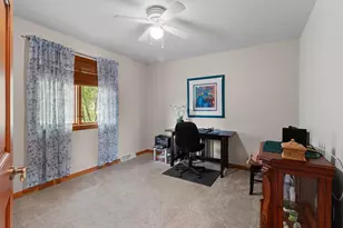 3386 Hawkeye Ct, Suamico, WI 54313 - Photo 45