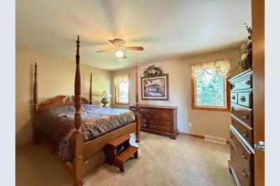 3386 Hawkeye Court, Suamico, WI 54313 - Photo 21