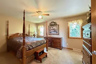 3386 Hawkeye Ct, Suamico, WI 54313 - Photo 21