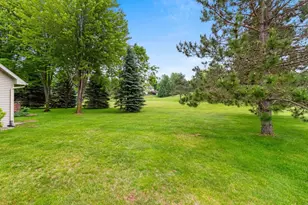 3386 Hawkeye Ct, Suamico, WI 54313 - Photo 37