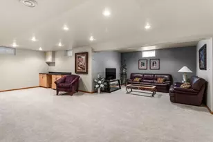 3386 Hawkeye Ct, Suamico, WI 54313 - Photo 37