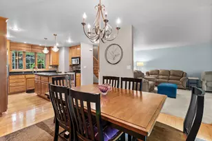 3386 Hawkeye Ct, Suamico, WI 54313 - Photo 7