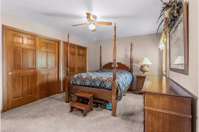 3386 Hawkeye Court, Suamico, WI 54313 - Photo 23