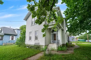 710 Ceape Ave, Oshkosh, WI 54901 - Photo 3