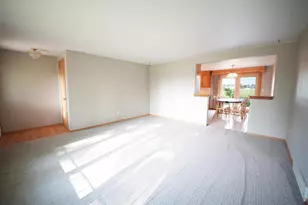 1238 Stine Way, De Pere, WI 54115 - Photo 5