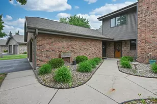 88 Spencer Village Ct, Appleton, WI 54914 - Photo 3