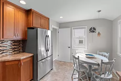 1253 Marian Lane, Green Bay, WI 54304 - Photo 5