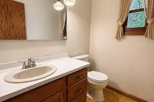 848 W South Park Ave, Oshkosh, WI 54902 - Photo 19