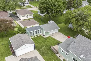1054 Tyler Ave, Oshkosh, WI 54902 - Photo 25