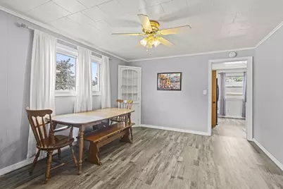 1054 Tyler Avenue, Oshkosh, WI 54902 - Photo 7