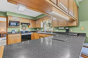 N340 Tamarack Cir, Appleton, WI 54915 - Photo 25
