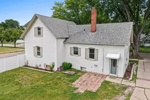 907 Elmore St, Green Bay, WI 54303 - Photo 11