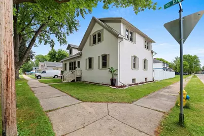 907 Elmore Street, Green Bay, WI 54303 - Photo 7