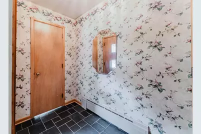 1947 McCurdy Street, Oshkosh, WI 54902 - Photo 5