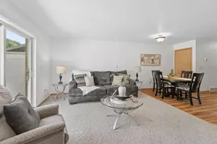 2127 Royal Crest Cir, Green Bay, WI 54311 - Photo 3