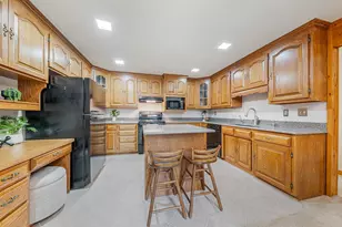 63 Crestview Dr, Hortonville, WI 54844 - Photo 9