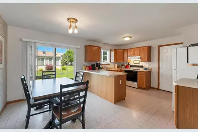 2535 Gemini Road, Green Bay, WI 54311 - Photo 9