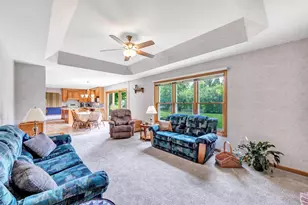 1990 Tyler Ln, De Pere, WI 54115 - Photo 15
