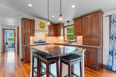2542 Riverview Drive, Green Bay, WI 54313 - Photo 9