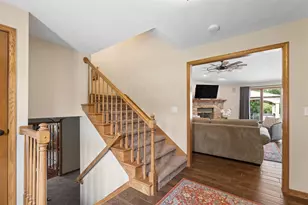 926 Millbrook Dr, Neenah, WI 54956 - Photo 13