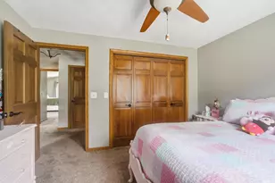 926 Millbrook Dr, Neenah, WI 54956 - Photo 19