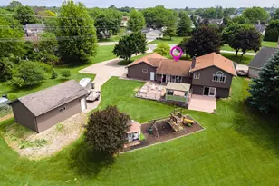 926 Millbrook Dr, Neenah, WI 54956 - Photo 43