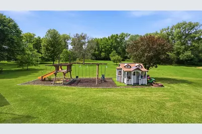 926 Millbrook Drive, Neenah, WI 54956 - Photo 37