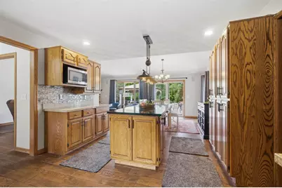 926 Millbrook Drive, Neenah, WI 54956 - Photo 7