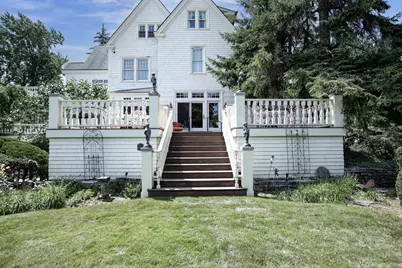 402 E Wisconsin Avenue, Neenah, WI 54956 - Photo 9