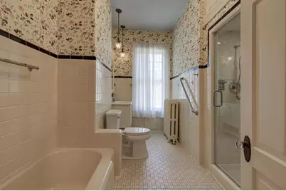 402 E Wisconsin Avenue, Neenah, WI 54956 - Photo 57