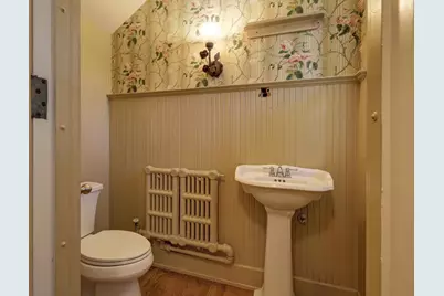 402 E Wisconsin Avenue, Neenah, WI 54956 - Photo 45