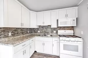 1160 12th Ave, Green Bay, WI 54304 - Photo 7