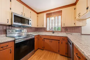 1614 Dawn St, Algoma, WI 54201 - Photo 9