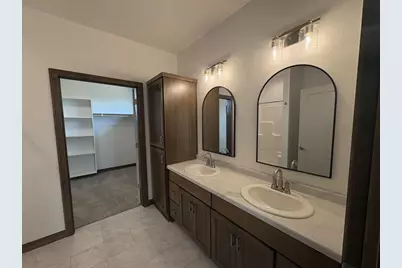 3110 Lazy Oak Drive, Green Bay, WI 54311 - Photo 9
